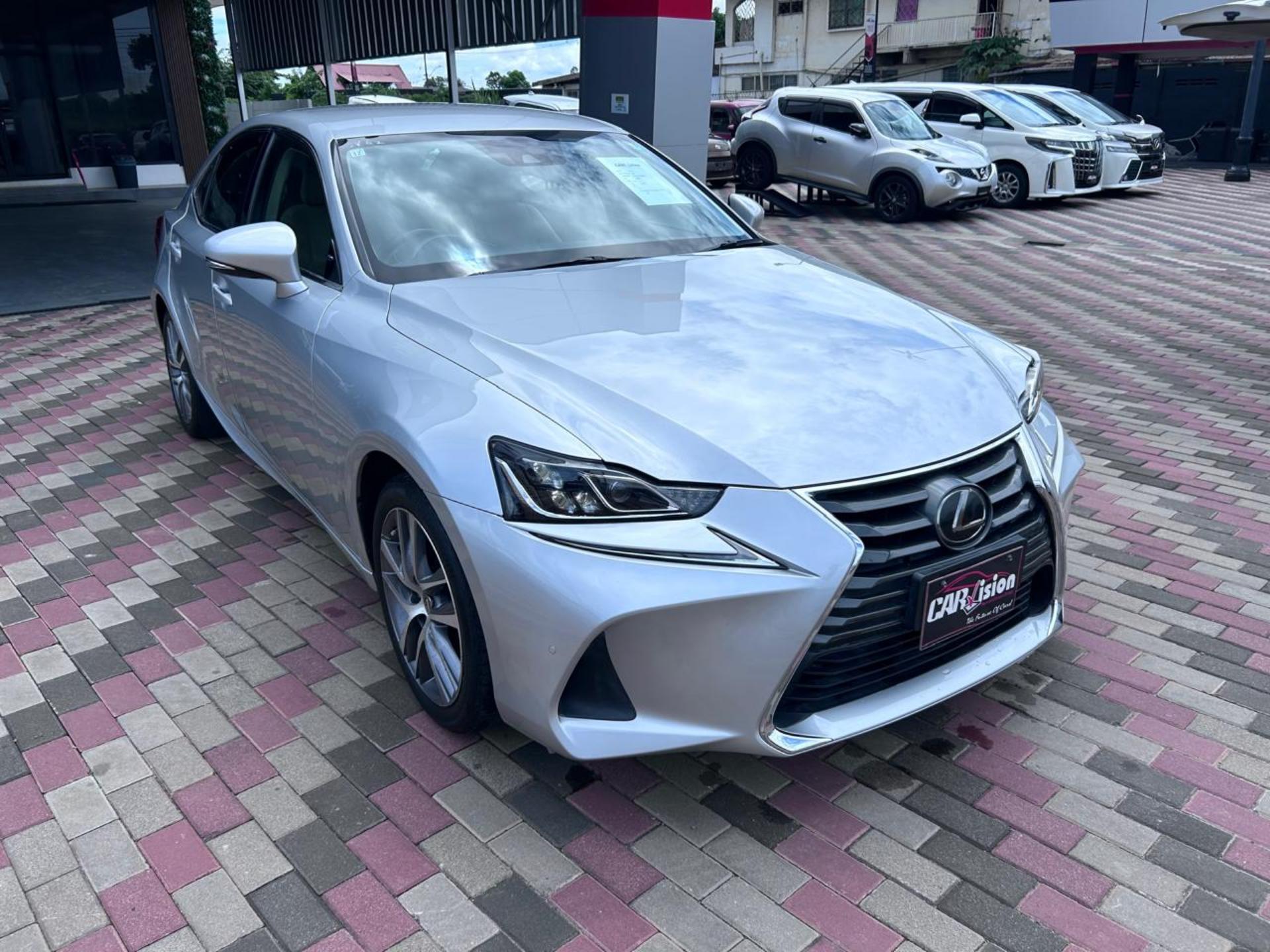 2017 Lexus IS 300