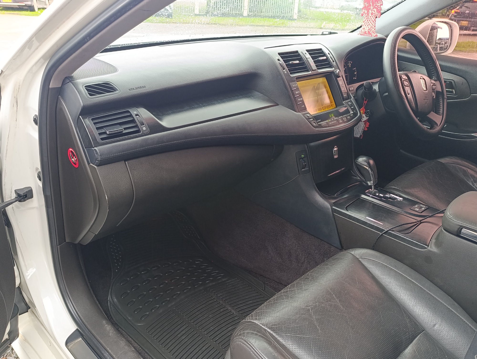2011 Toyota Crown