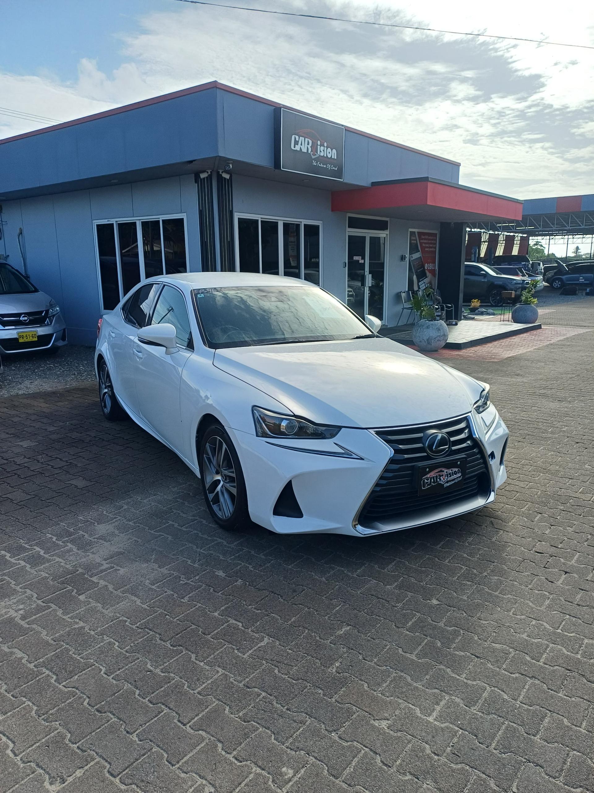 2017 Lexus IS 200