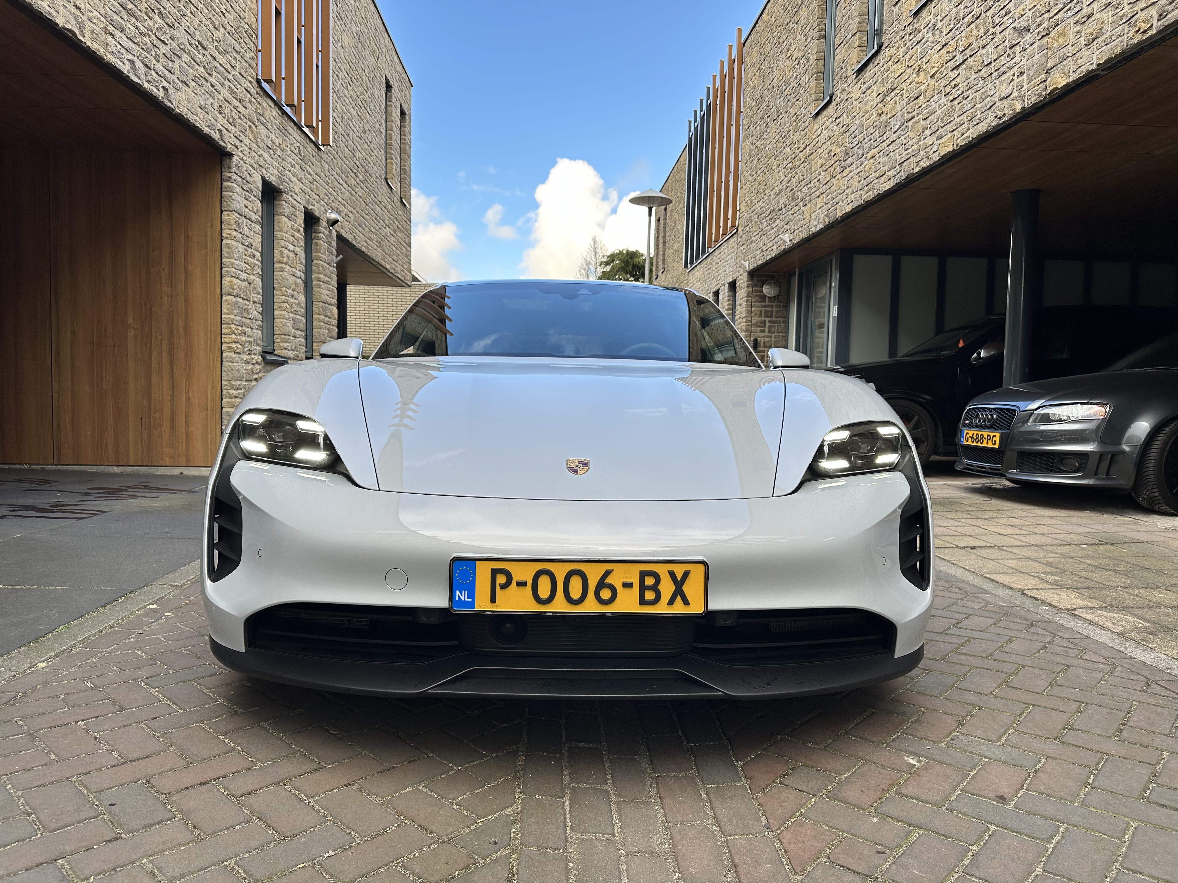 2022 Porsche Taycan Sport Turismo