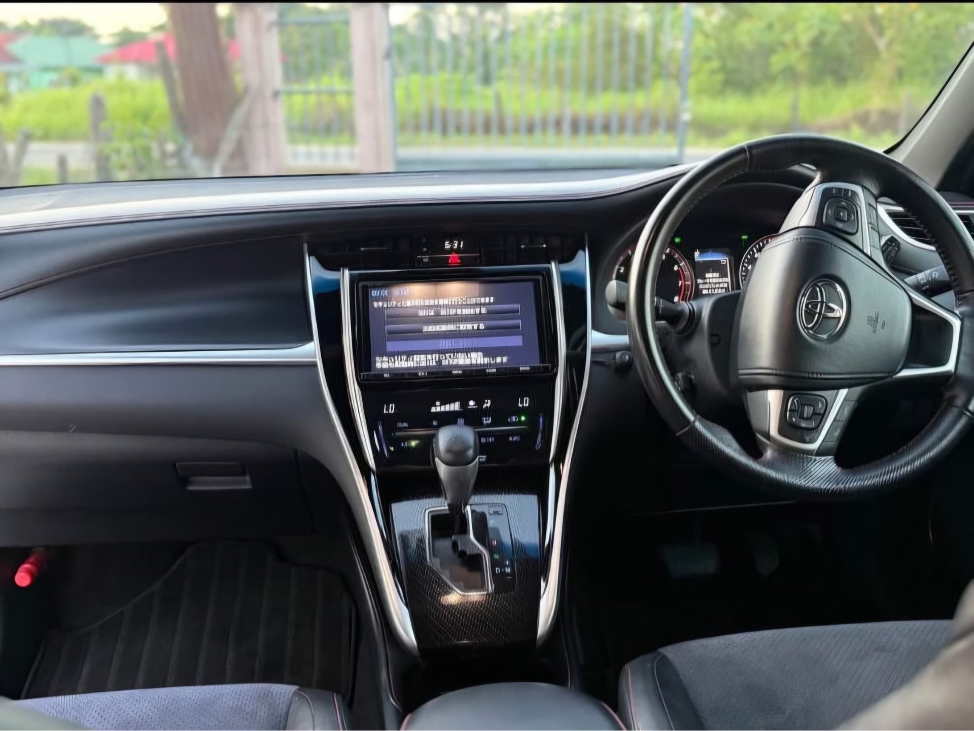 2017 Toyota Harrier