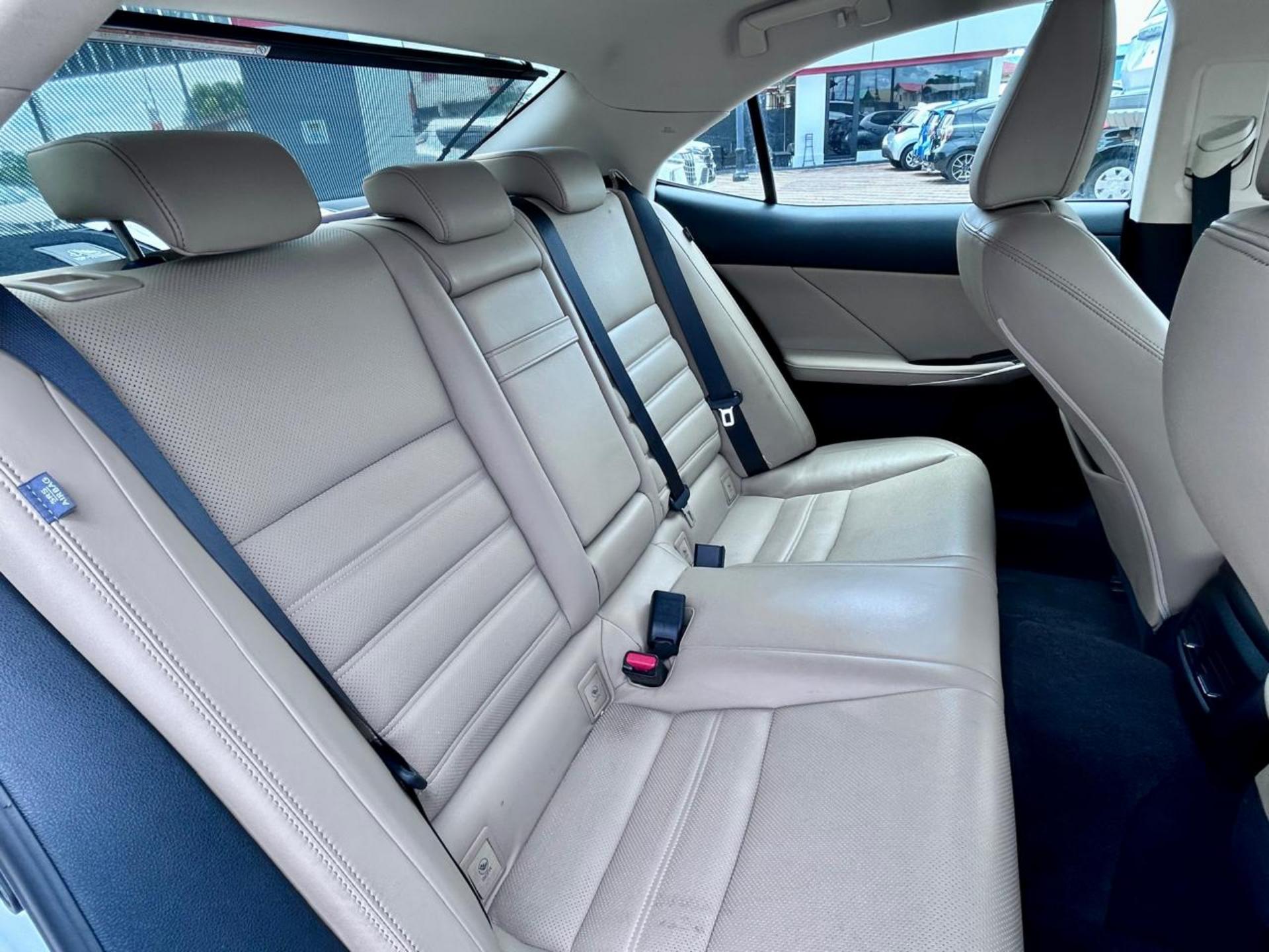 2017 Lexus IS 300