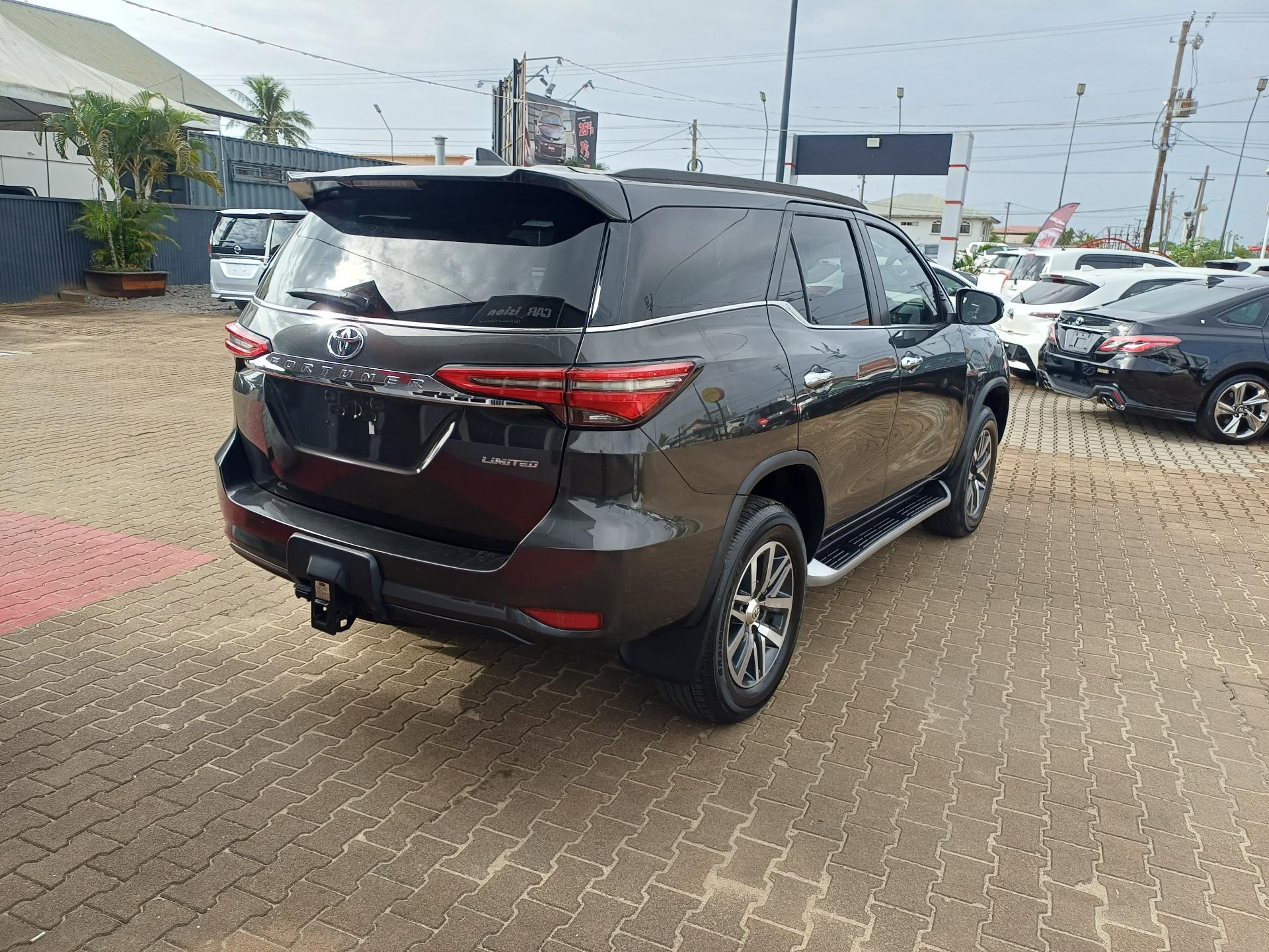 2022 Toyota Fortuner