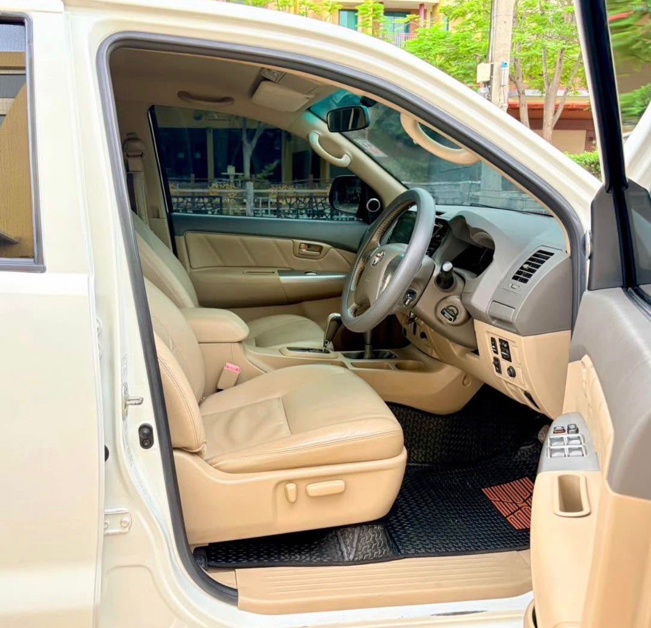 2012 Toyota Hilux