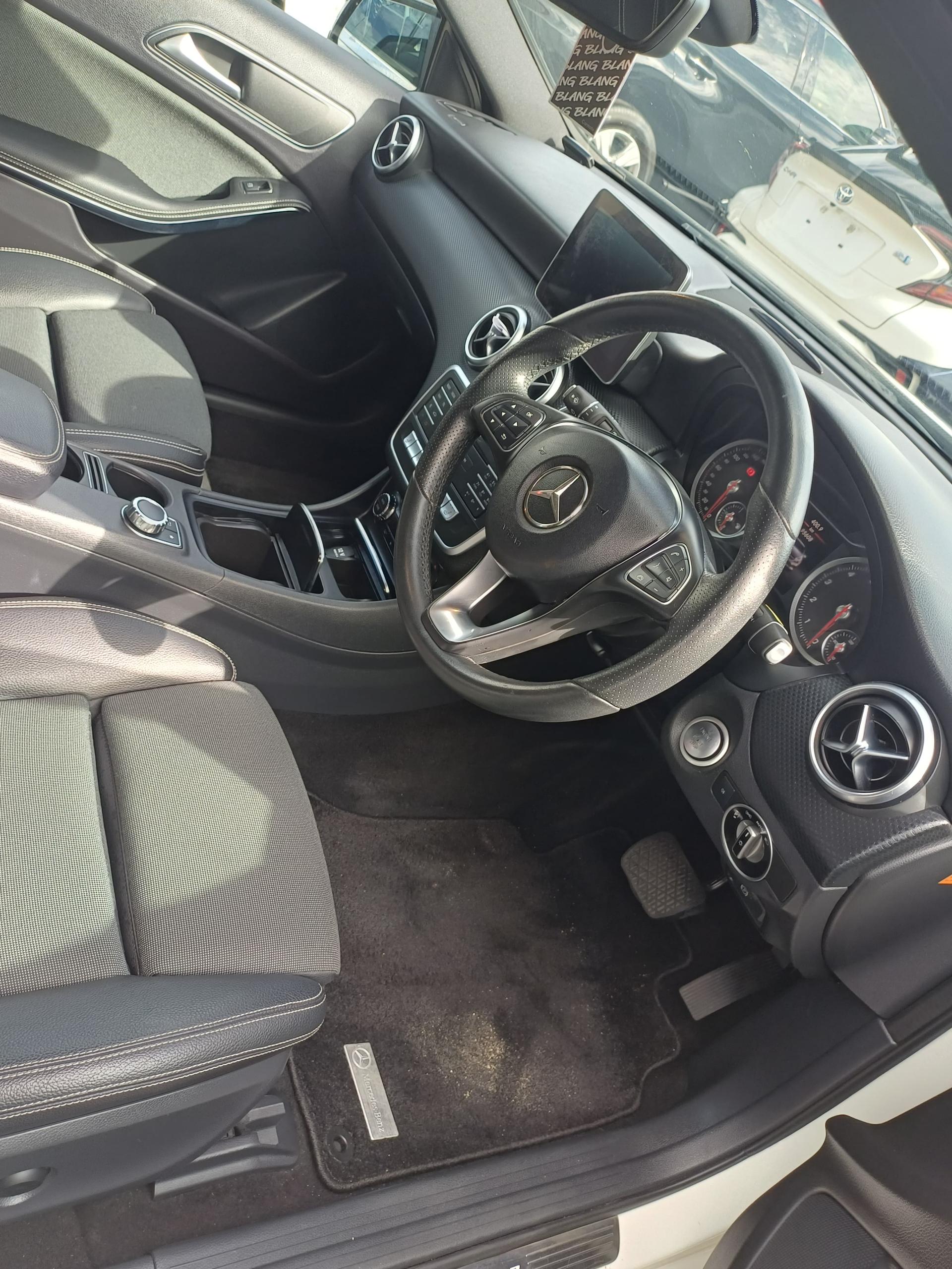 2017 Mercedes-Benz A 180