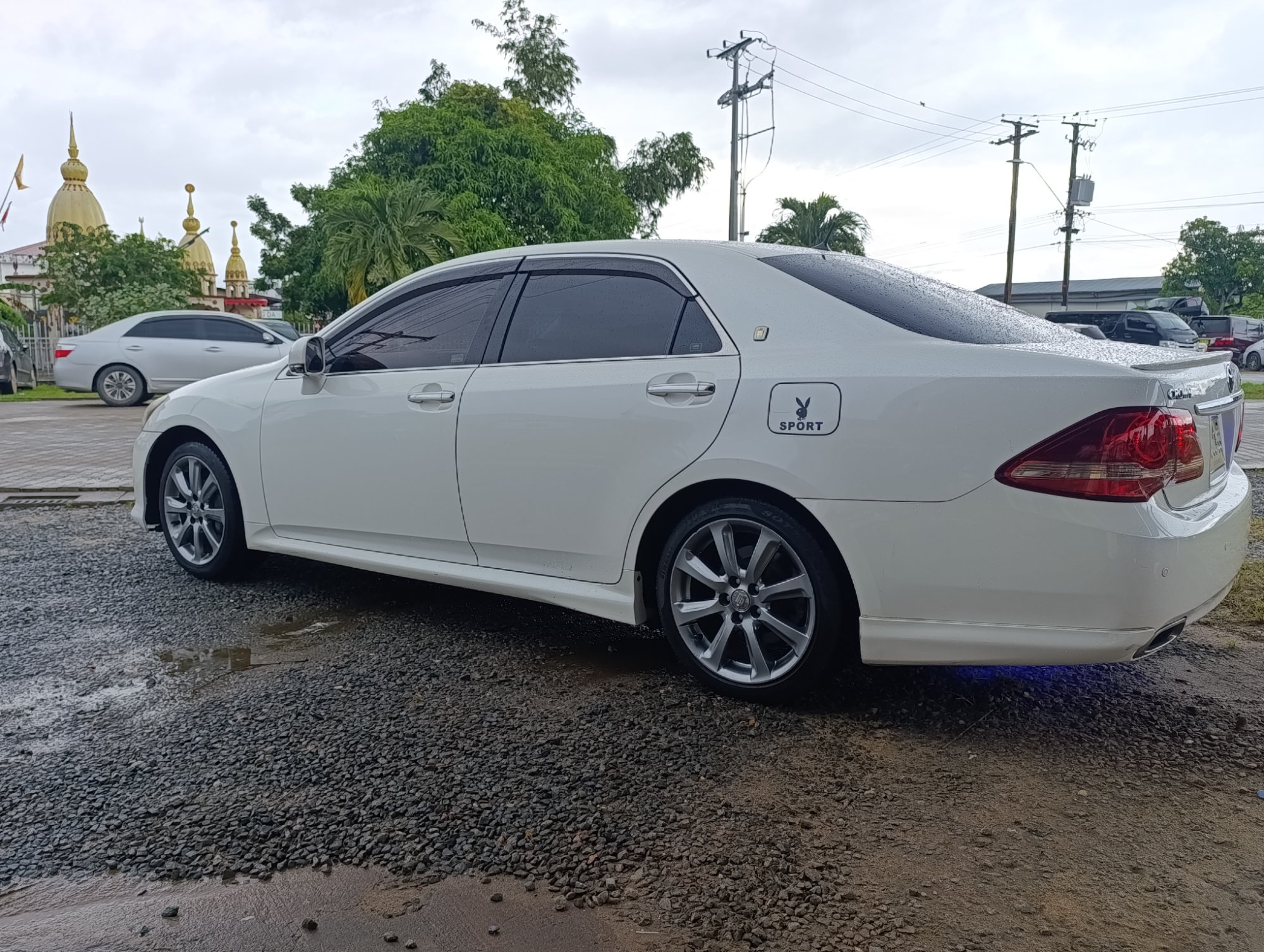2011 Toyota Crown