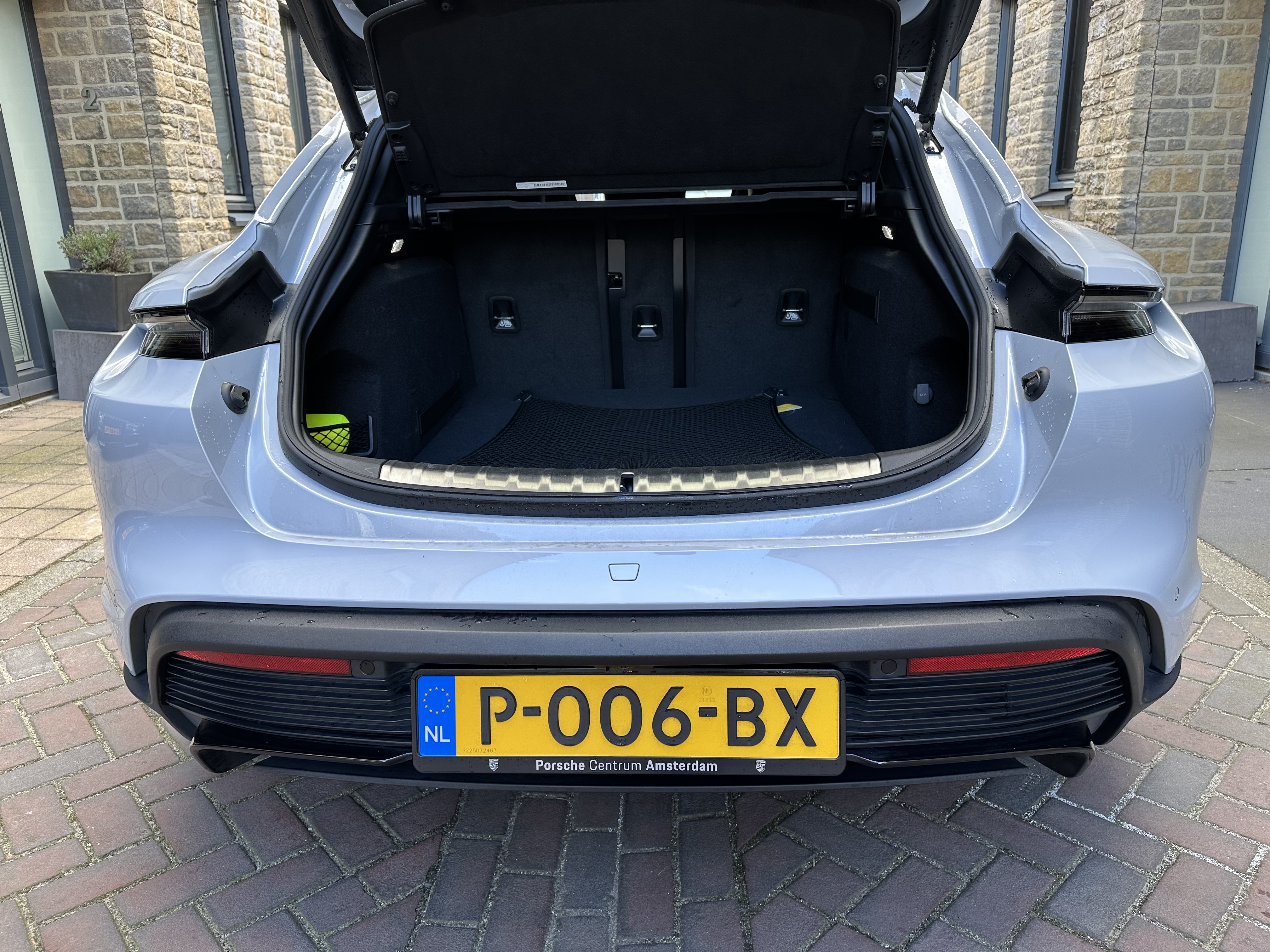 2022 Porsche Taycan Sport Turismo