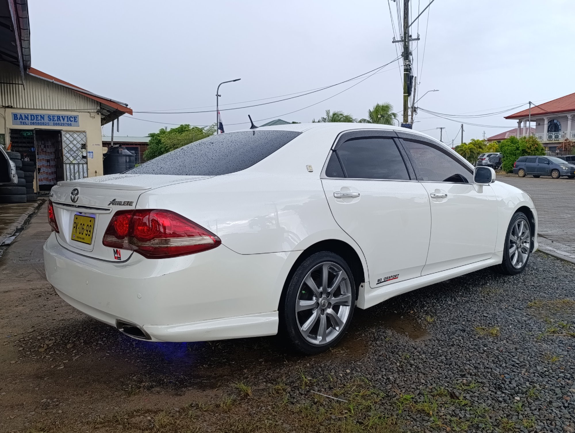 2011 Toyota Crown