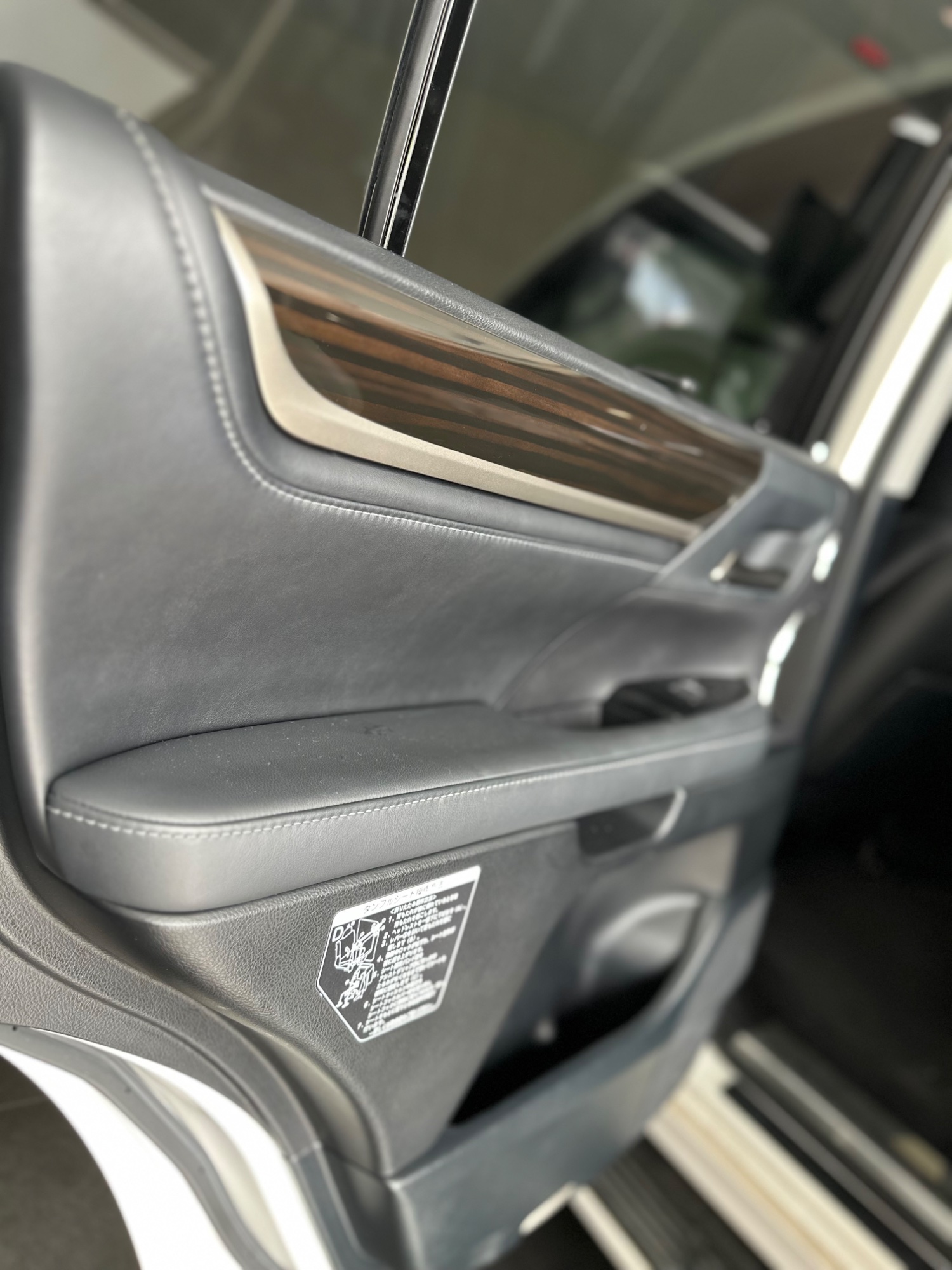 2019 Lexus LX 570