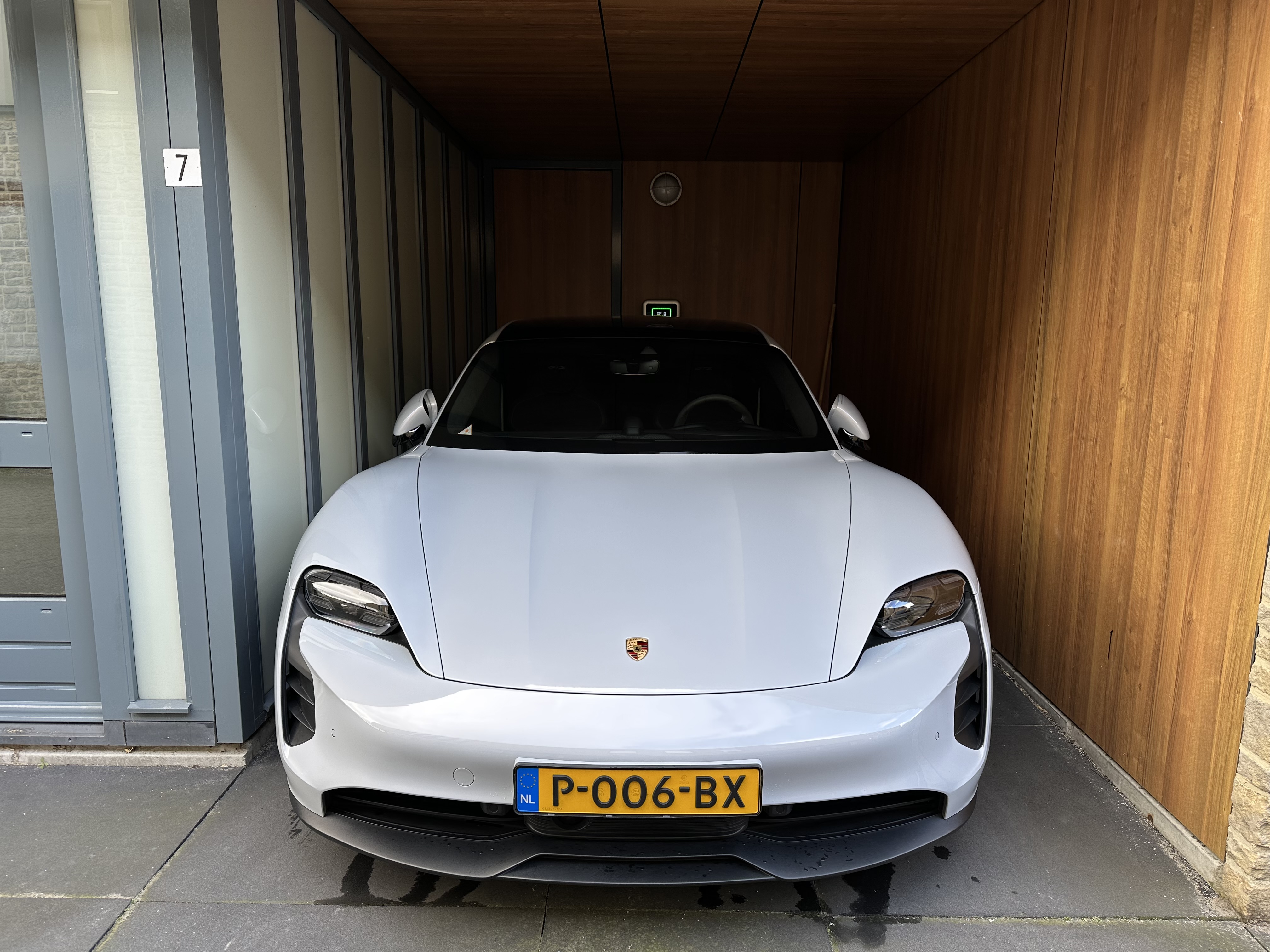 2022 Porsche Taycan Sport Turismo