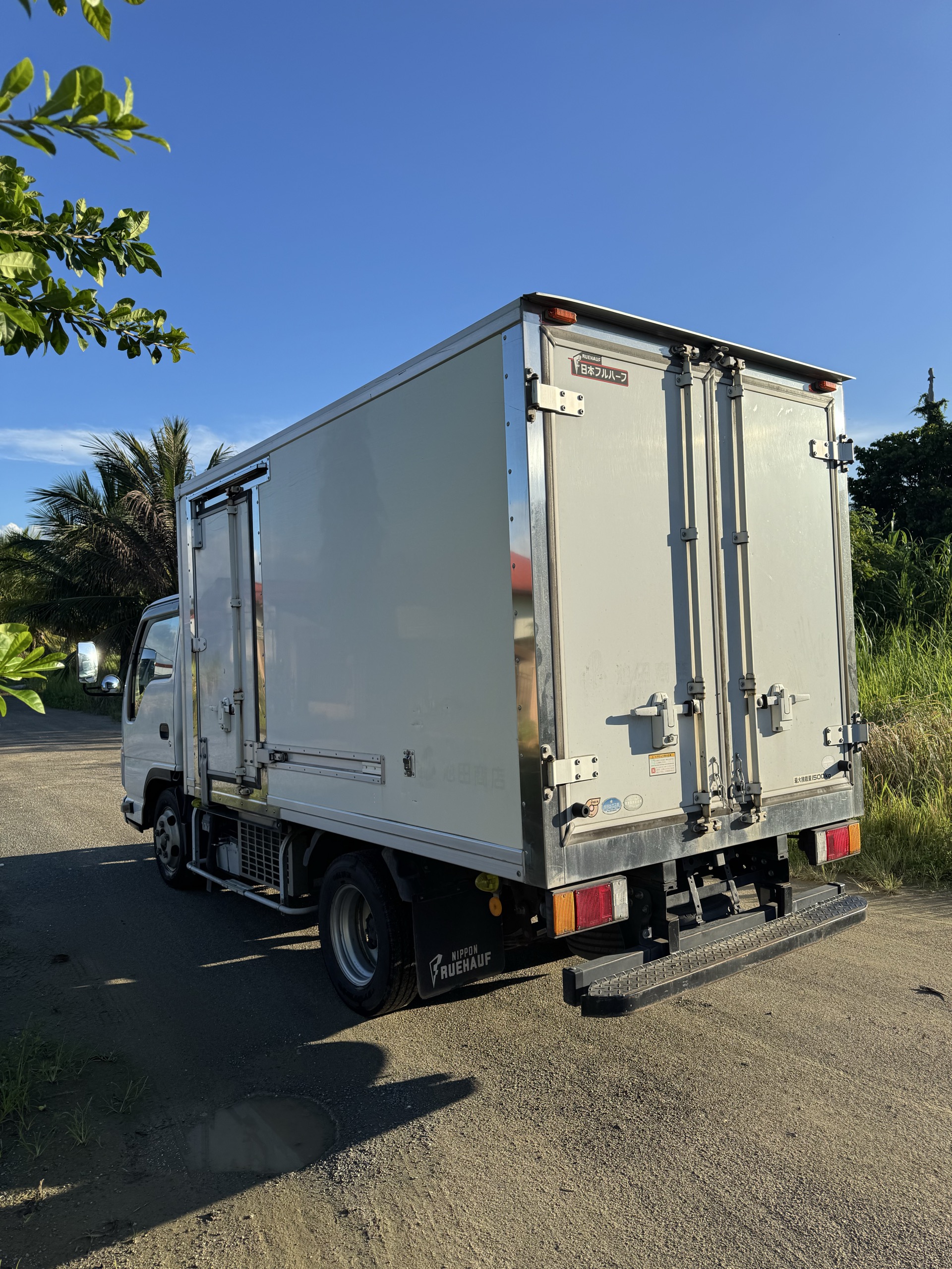 2014 Isuzu Elf