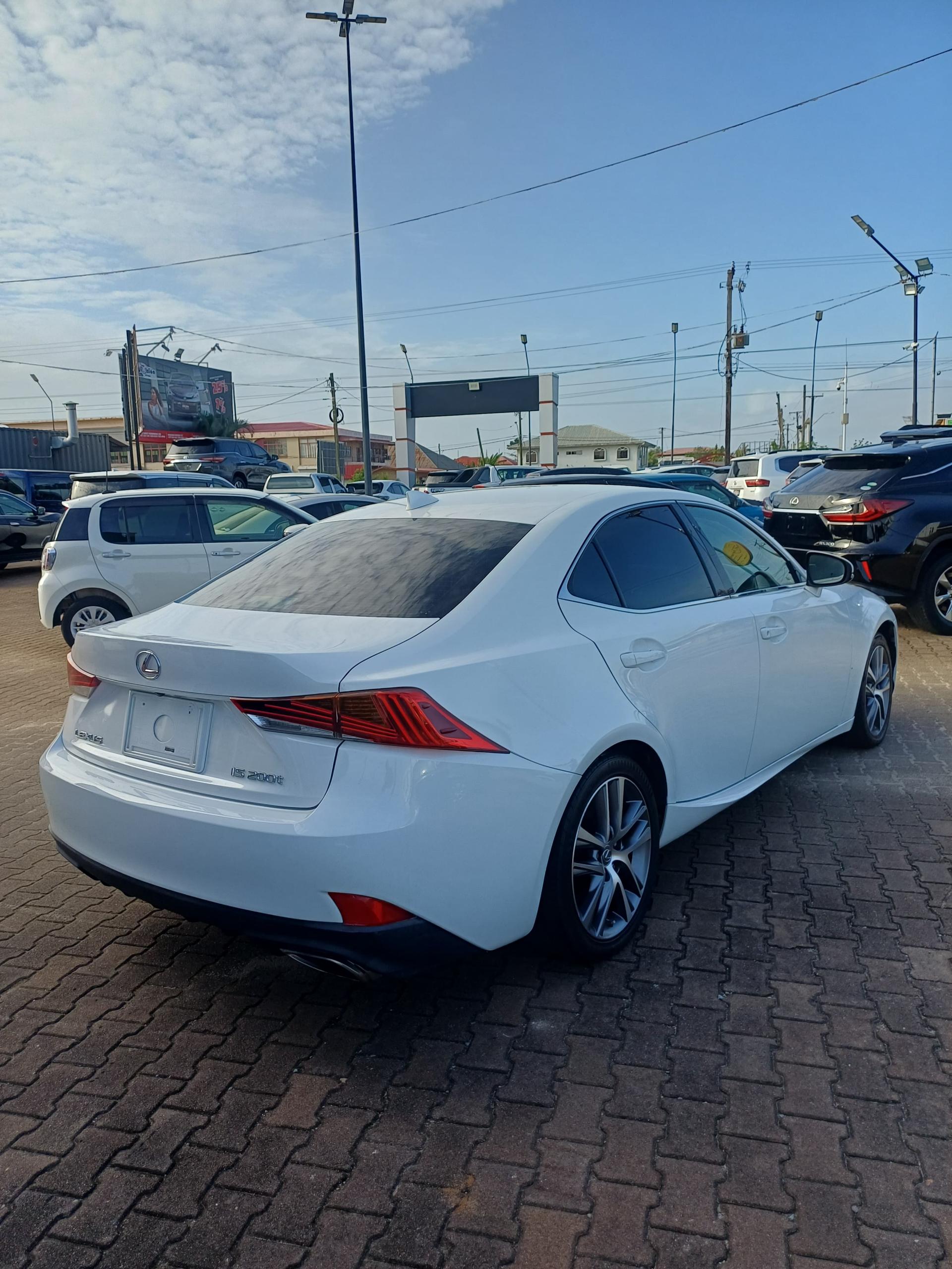 2017 Lexus IS 200