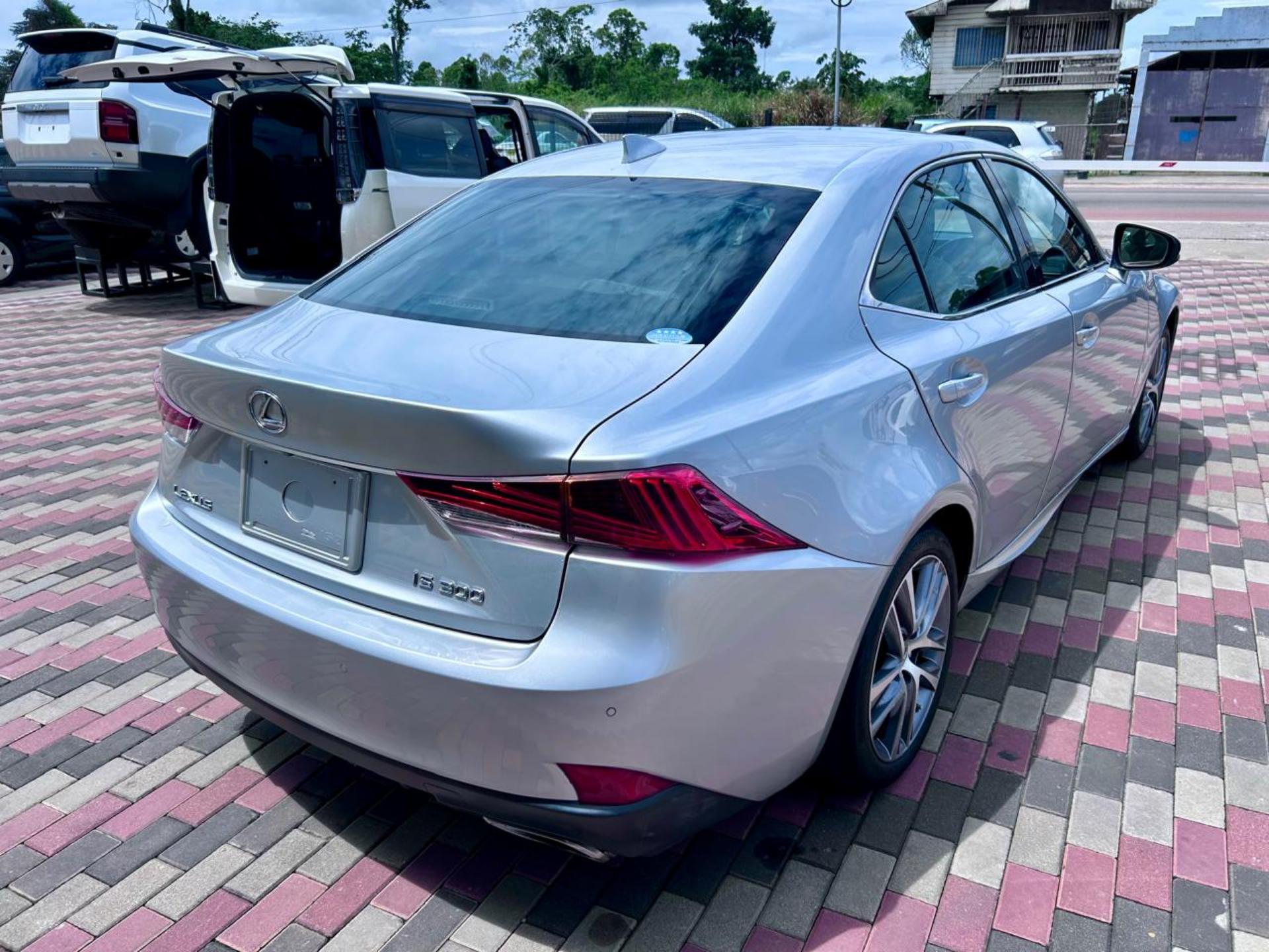 2017 Lexus IS 300
