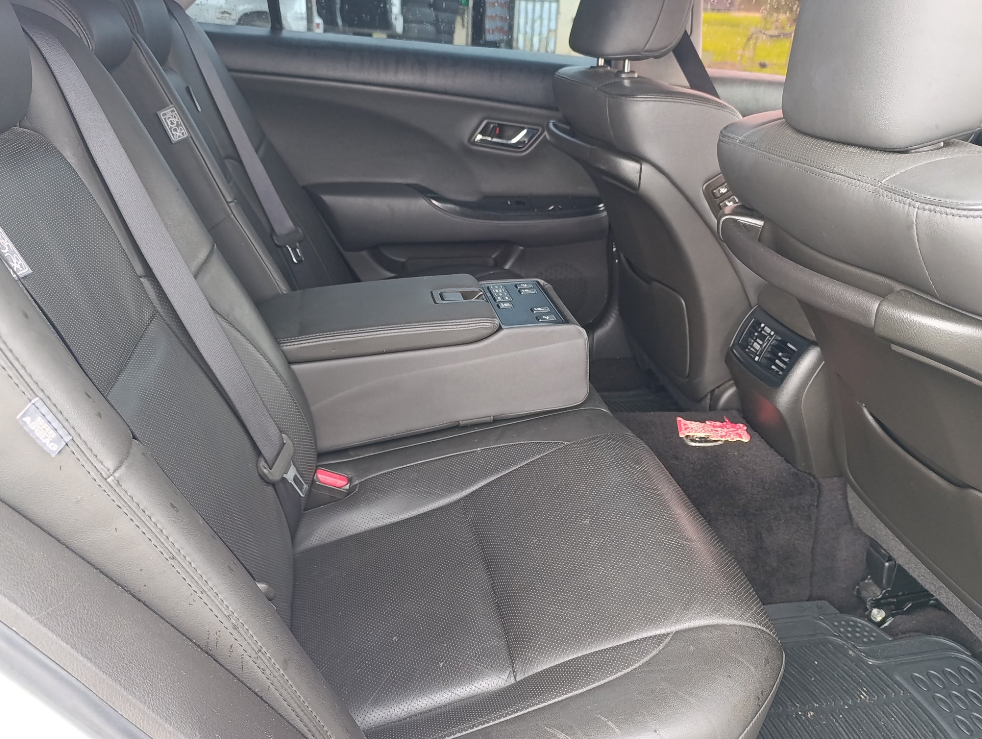 2011 Toyota Crown