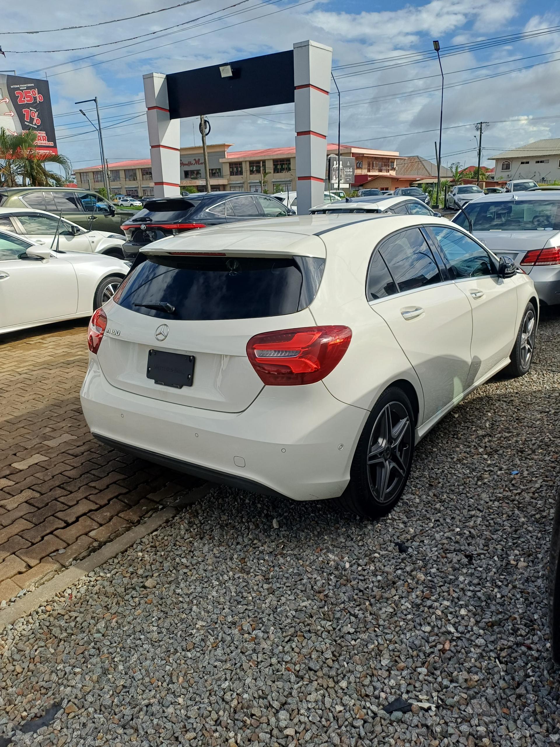 2017 Mercedes-Benz A 180