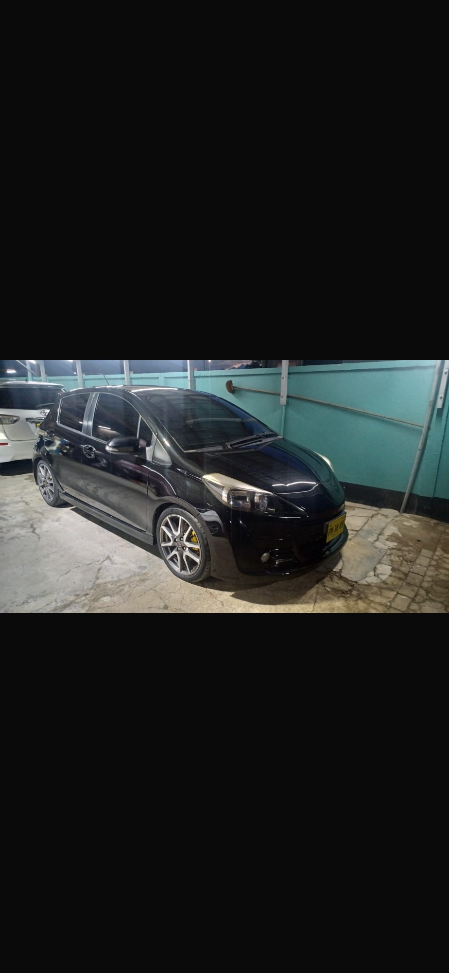 2012 Toyota Vitz Gs