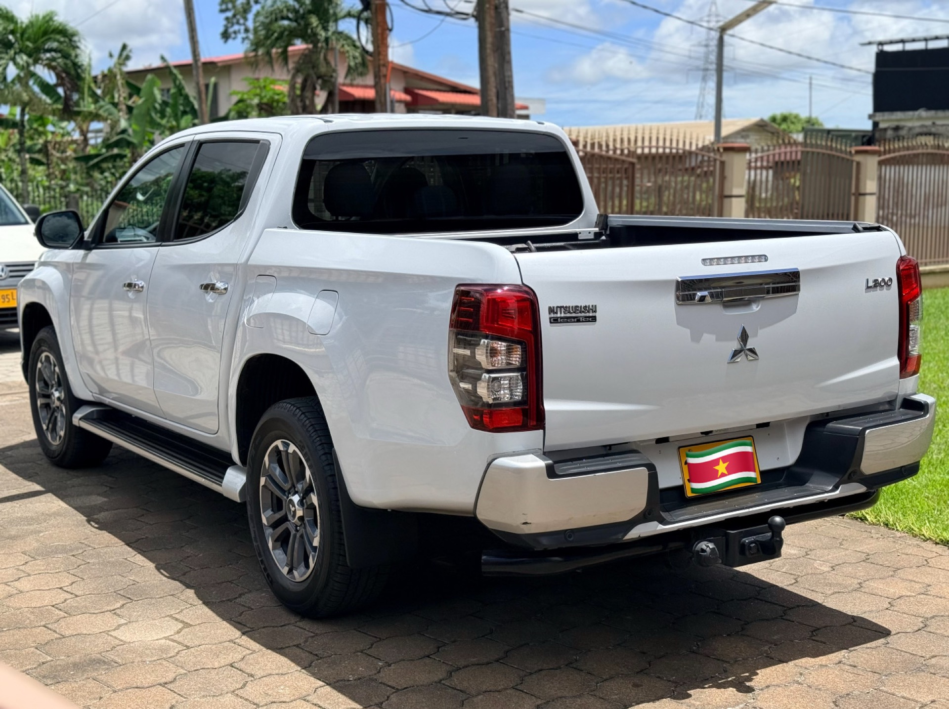 2021 Mitsubishi L200