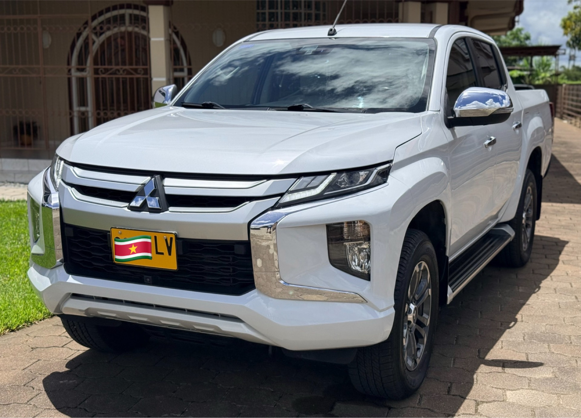 2021 Mitsubishi L200