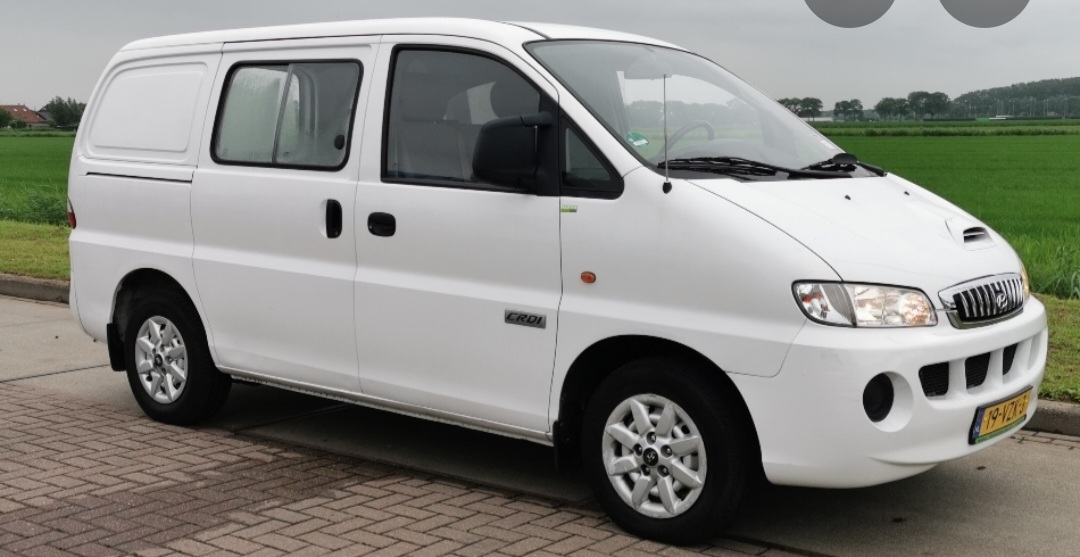 2000 Hyundai H 200