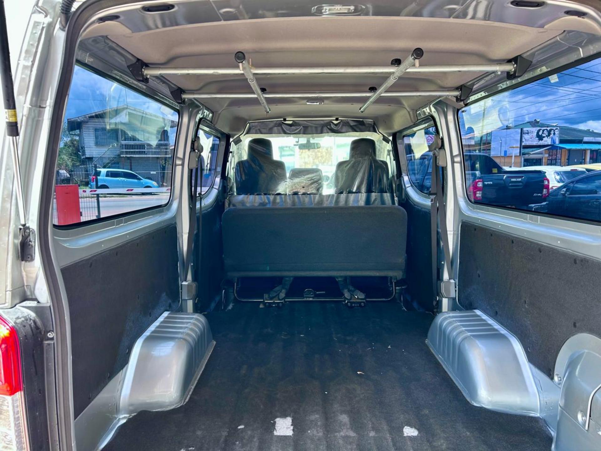2018 Nissan NV300